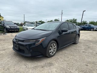 2020 Toyota Corolla LE - Exterior Front Left Corner Image